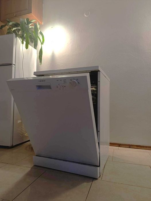 Съдомиялна машина Crown