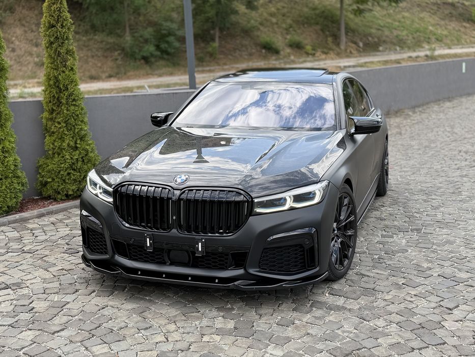 Bmw 750i xDrive/M-Sport/Maxton Design/Individual Schimb-Variante