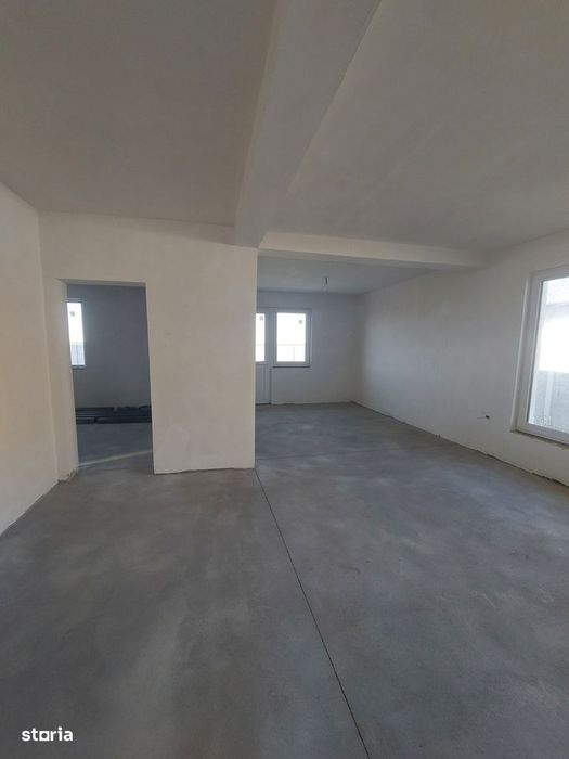 Sântandrei - casă împrejmuită, semifinisat avansat
