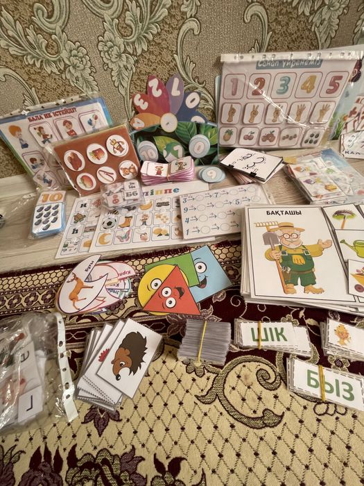 Көрнекіліктер сатылады