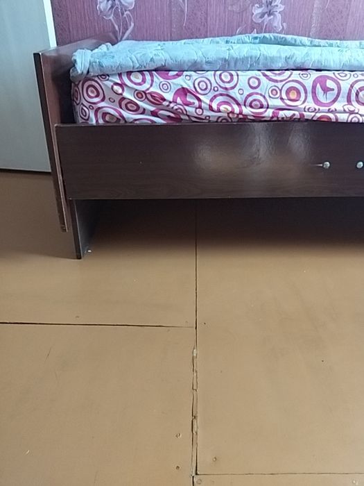 Кровать односпальная