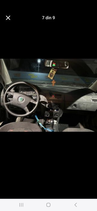 Vând Skoda Fabia 1
An-2003
Motor 1.9 tdi
Km-337.849(Masina rulează în