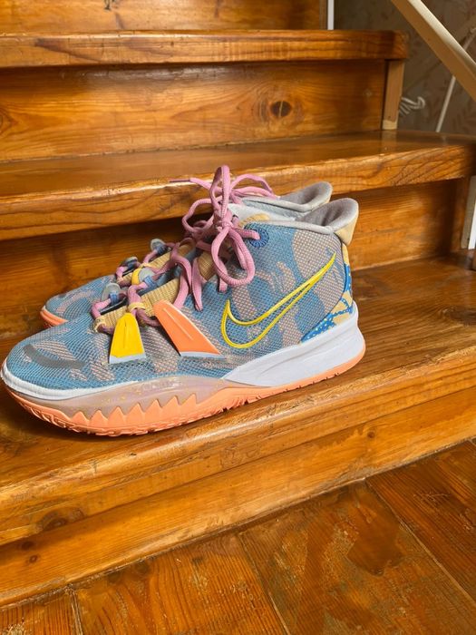 Продам кроссовки Nike Kyrie 7