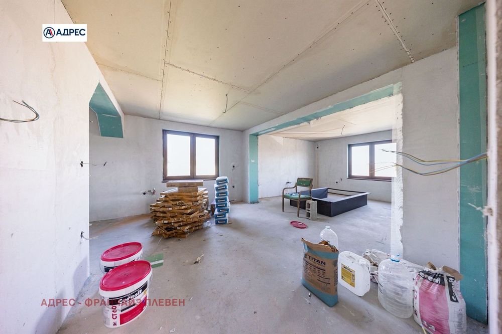 Къща в Плевен, област-с.Комарево площ 165 цена 120000