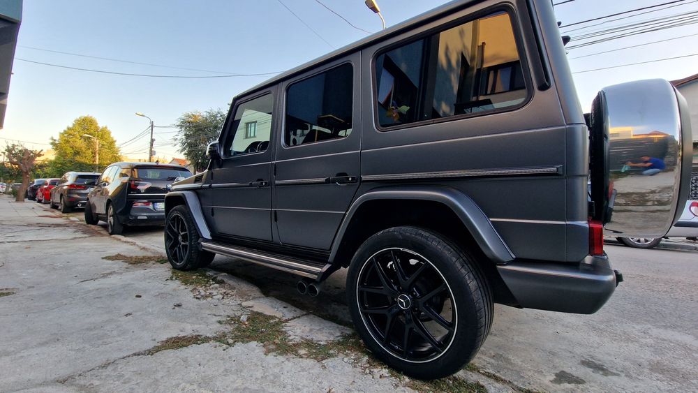 G500 MODEL DEOSEBIT. Gri inchis.