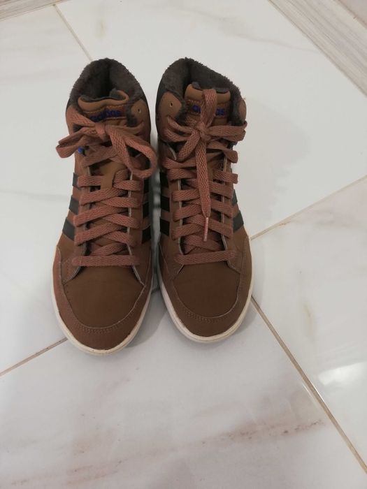 Кецове на adidas
