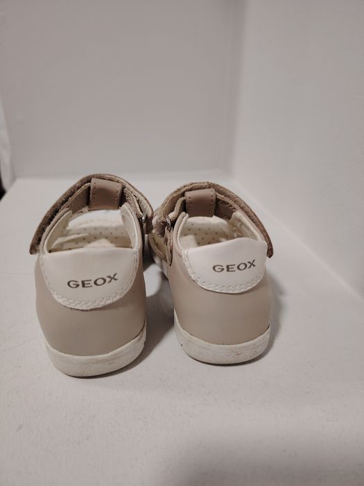 Маратонки   Adidas сандали Geox