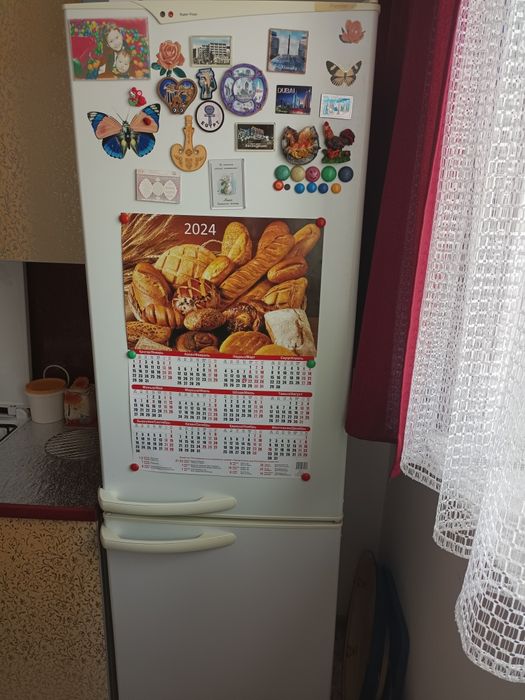 Холодильник б/у в рабочем состояние