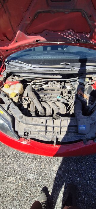 Мазда 2 1.6 на части