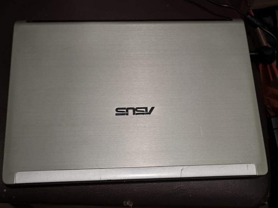 Asus 13" HD, i5-450M, 4Gb, 500Gb