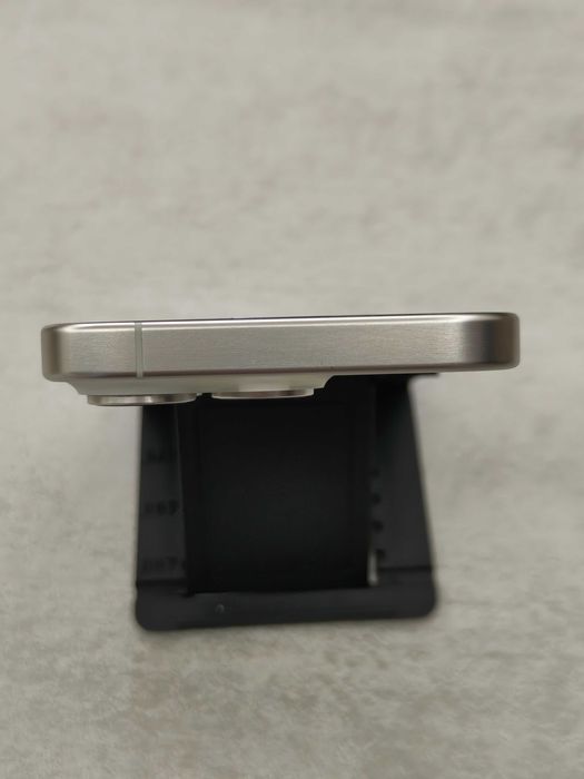 Продам IPhone 15 pro 128gb