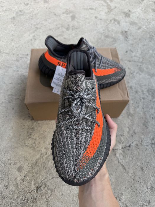 Yeezy 350 V2 Beluga