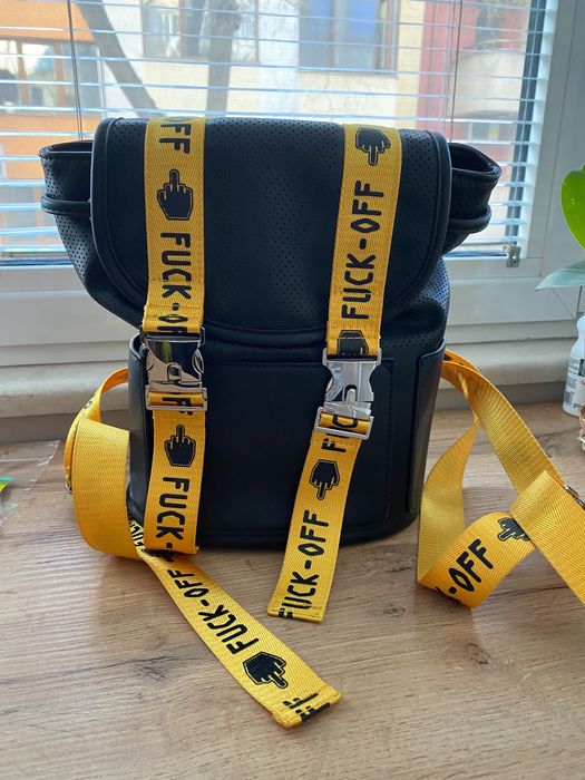 Унисекс раница черна Dolls Kill