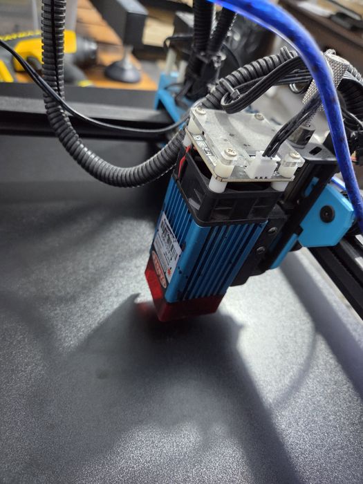 Laser CNC - gravare si taiere