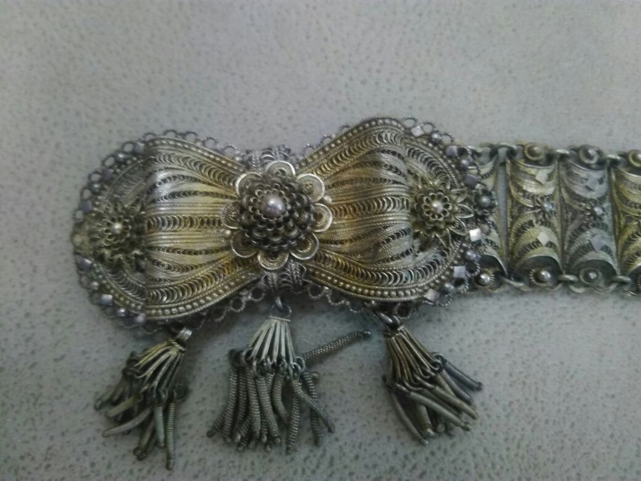 Продавам Филигранен сребърен колан с позлата и гранулация България