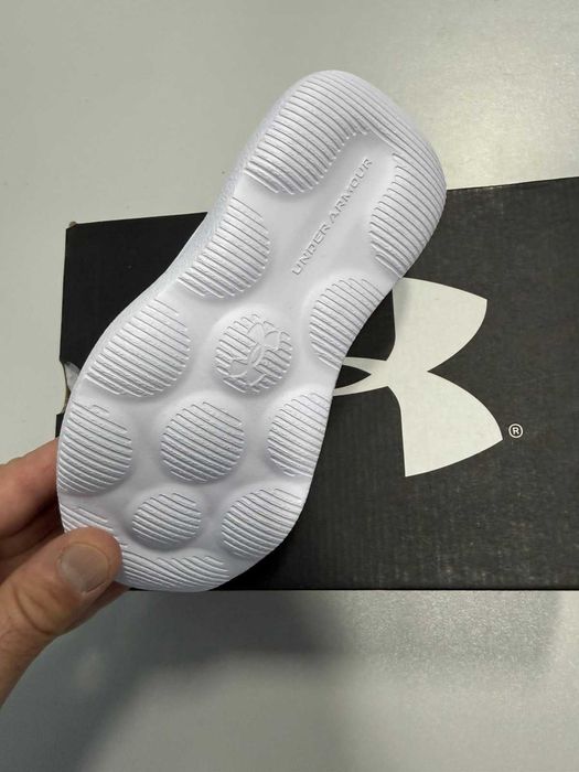 Детски маратонки Under Armour EU 28,5, стелка 17,5 см