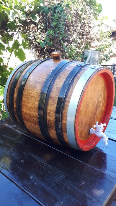 Butoias  de stejar,de 35 l,folosit numai ptr.palinca