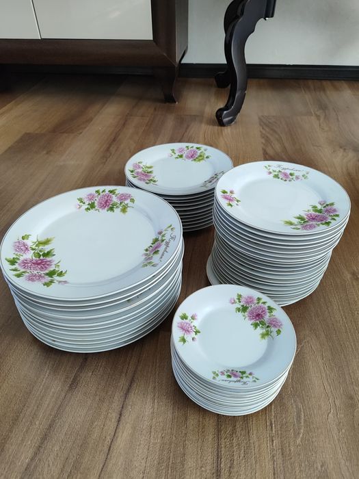 Кухонные посуды новые срочно