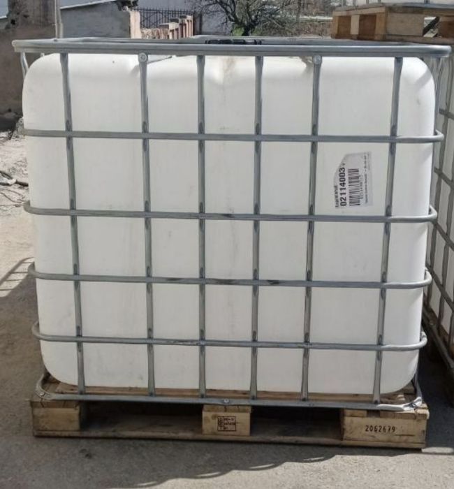 Продаётся еврокуб-емкость для воды,очищенная,готовая к использованию.