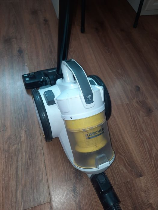Продам пылесос carcher