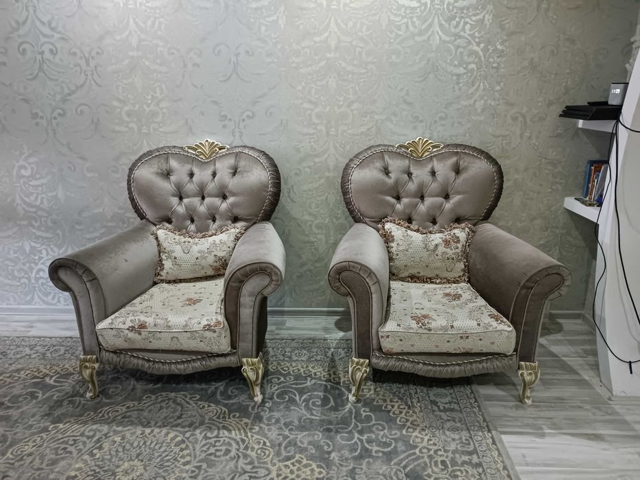 Диван и 2 кресла