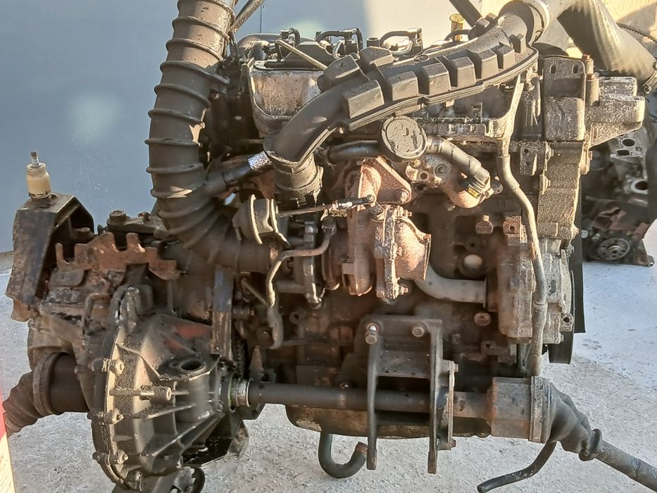 Motor Injectoare Turbo Ambreaj Cutie OPEL Movano Master 2.5 DCI