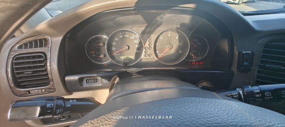 Toyota Landcrusier