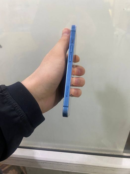 iPhone 12 128gb prodam