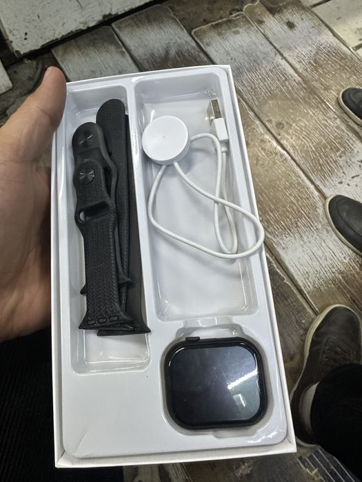 Телефон ва смарт соат сотилади