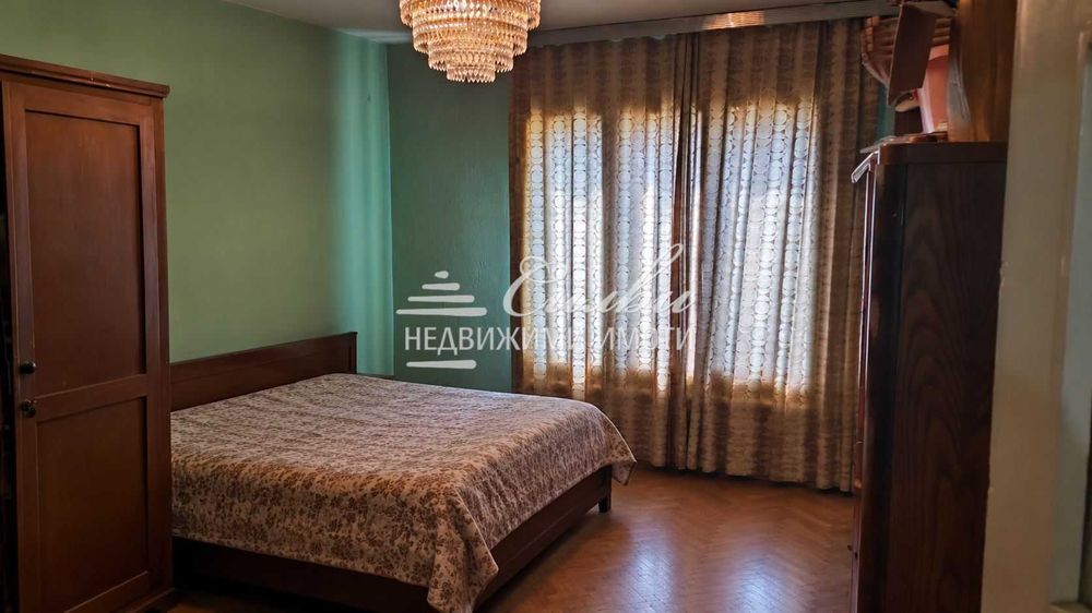 Продава се Къща в Шумен, Военно училище - 192 кв.м за 1875 €/кв.м - Снимка #3