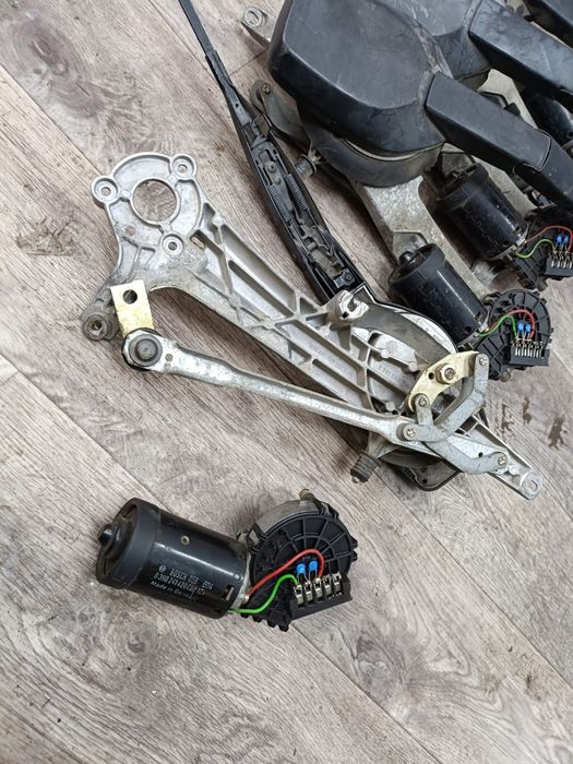 Механизм дворника Мерседес 210