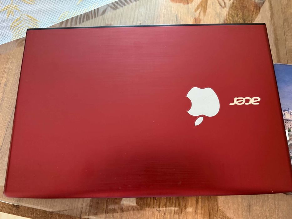 Лаптоп Acer в много добро състояние