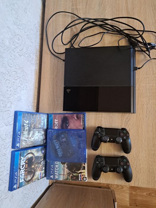 Игровая приставка PS4 500GB