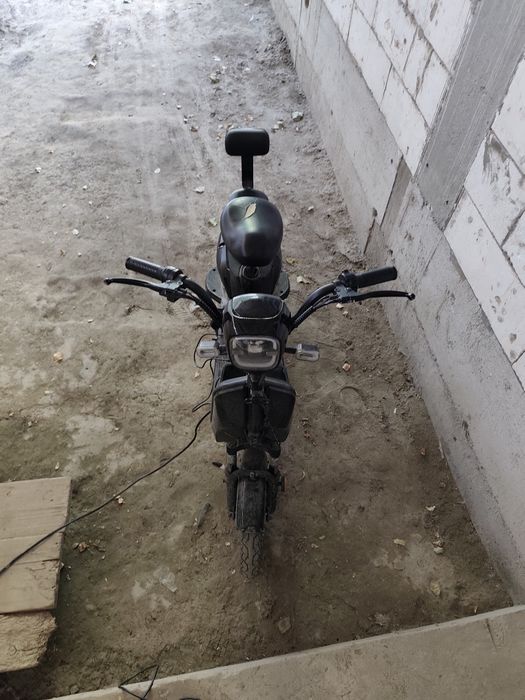 Skuter DEMASH chunte yuribturibti zaryati 30 km yurayabti