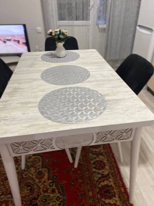 Продам стол со стульями