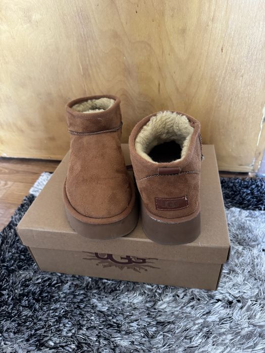 Дамски обувки UGG