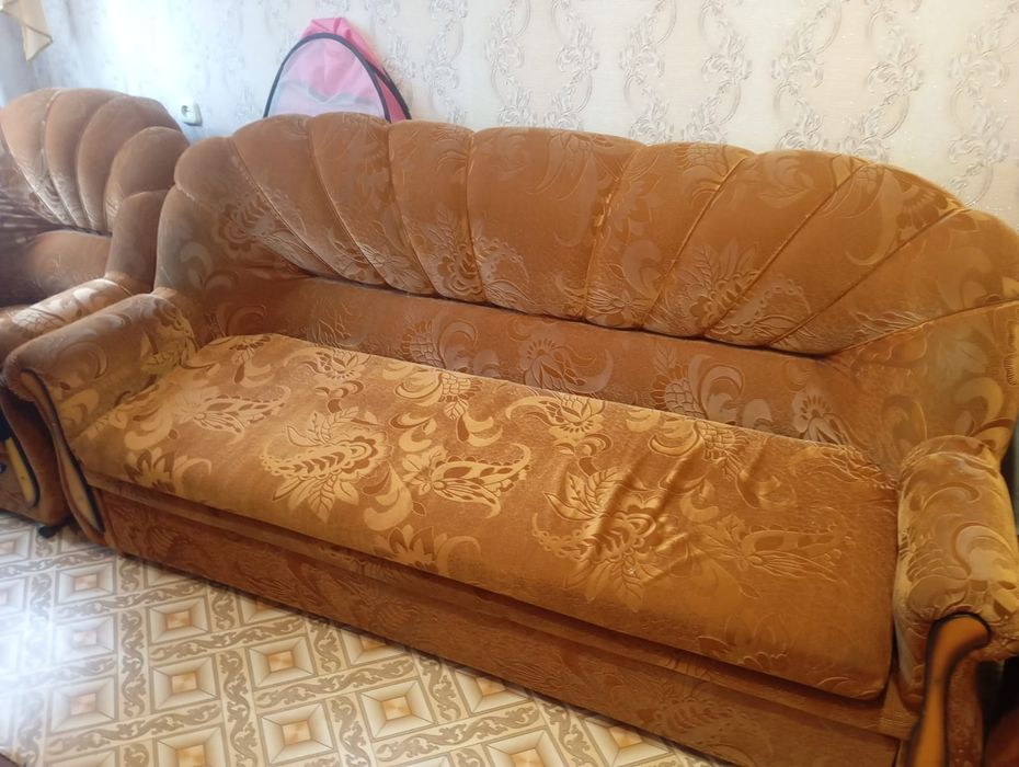 Продам диван в хорошем состоянии