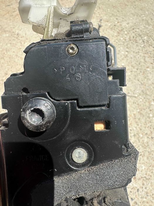 Брава предна врата централно VW Polo   поло