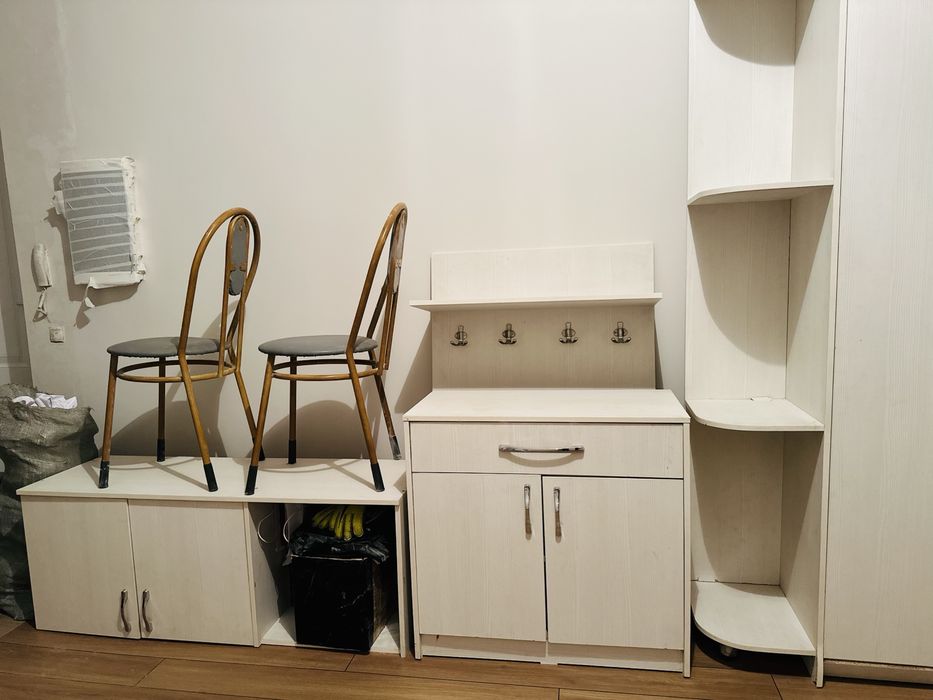 Продам шкаф для прихожей