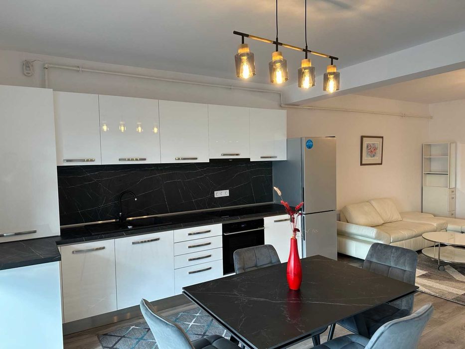 Inchiriez Apartament Modern Bradet, 3 Camere