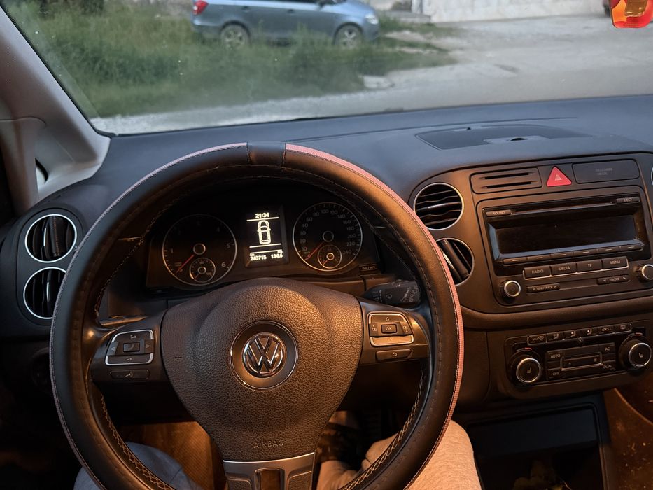 Vand sau schimb Golf VI plus