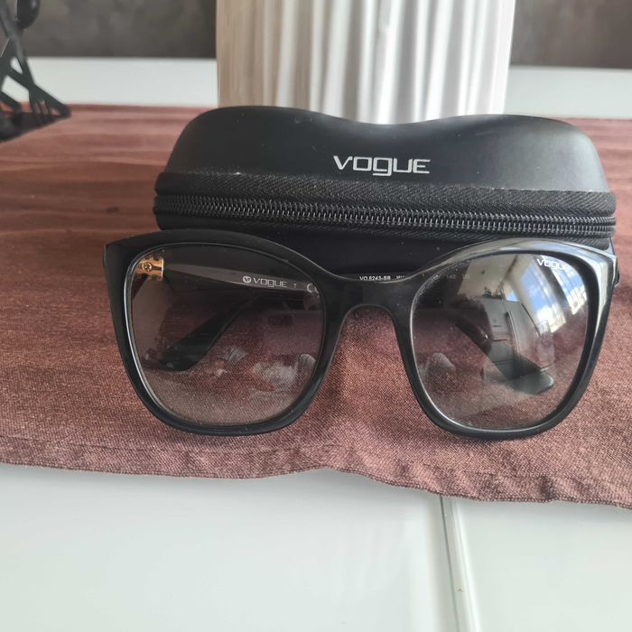 Дамски слънчеви очила