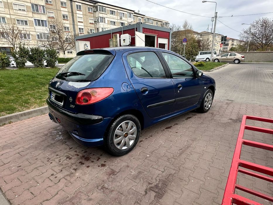 Vând Peugeot 206