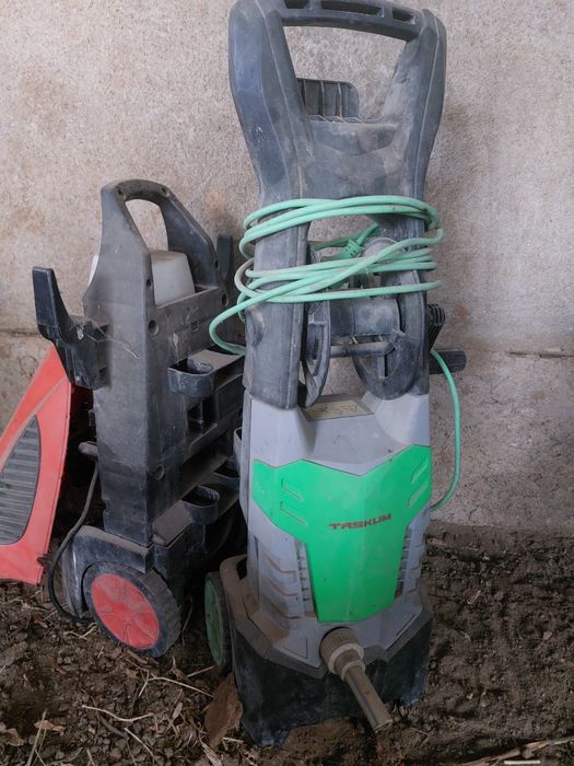 Корхер 2 штуки .