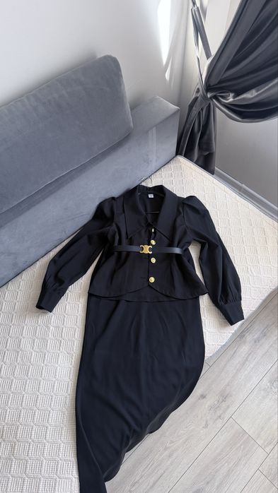 Продам двойку.Размер: 42(S) .Состояние отличное