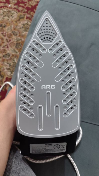 Новый утюг 5000тенге