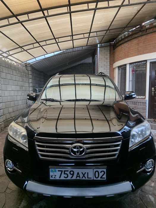 Продам toyota rav4