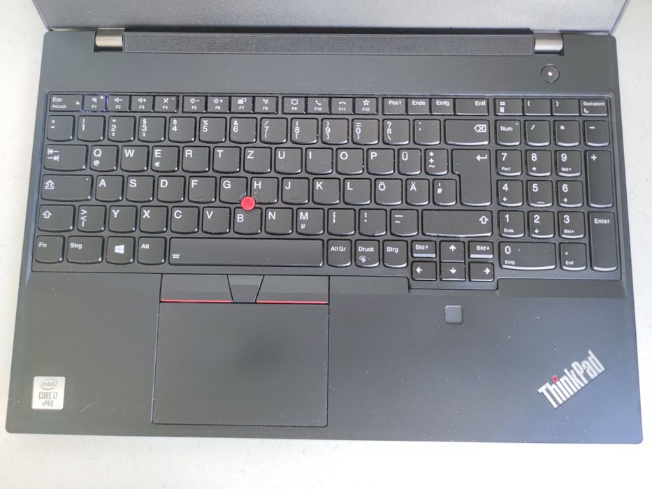 Lenovo ThinkPad P15v Gen 1 (i7-10850H | 32GB RAM | 512GB SSD)