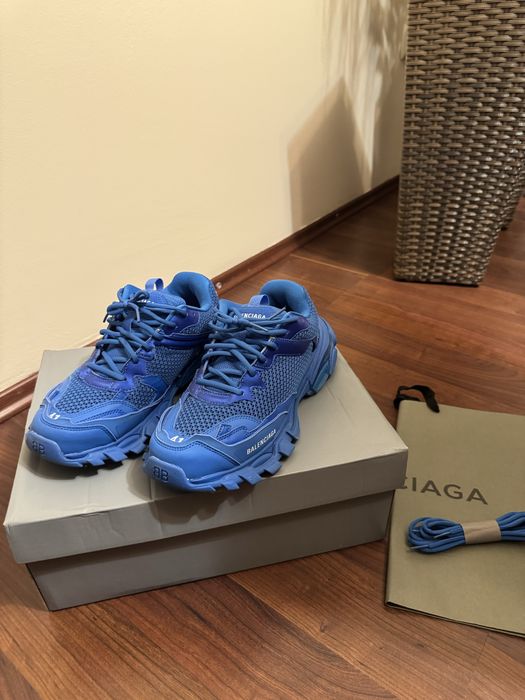 Balenciaga track 3