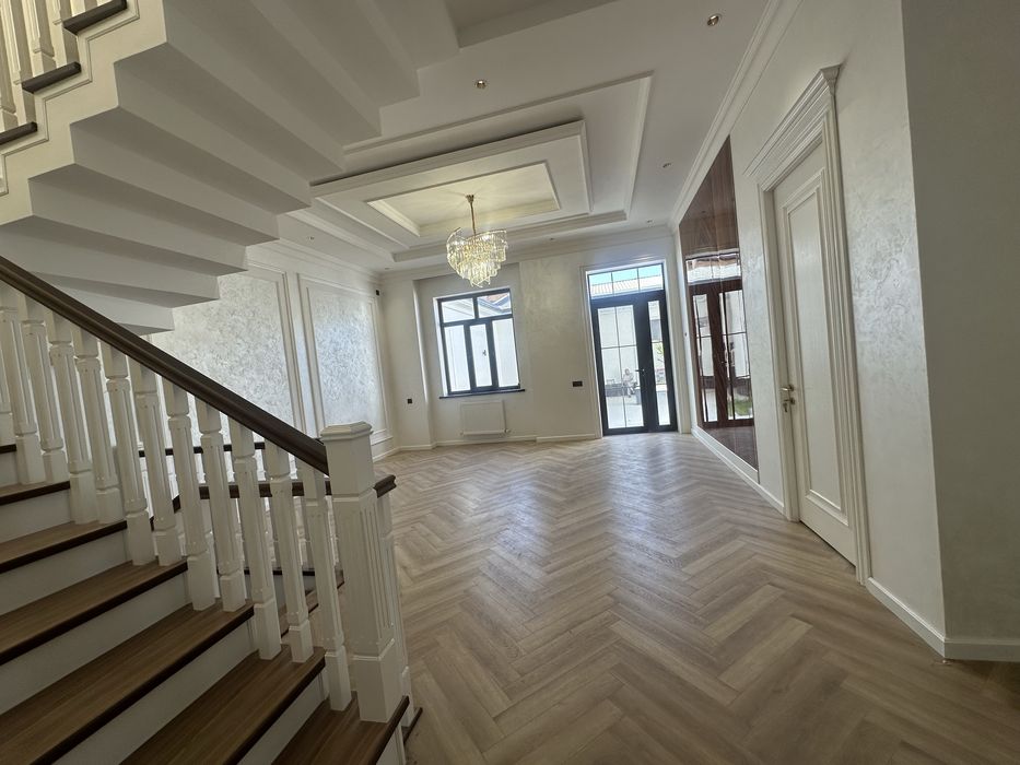 Sergili masiv6 yangi uy sotiladi 2.5sot 7hona